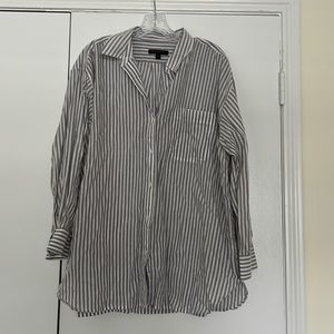 Banana republic grey and white striped button down